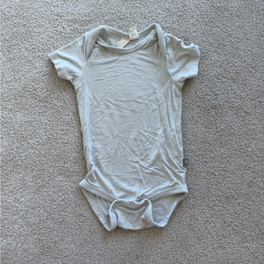 Kyte BABY 0-3 Bodysuit Oat